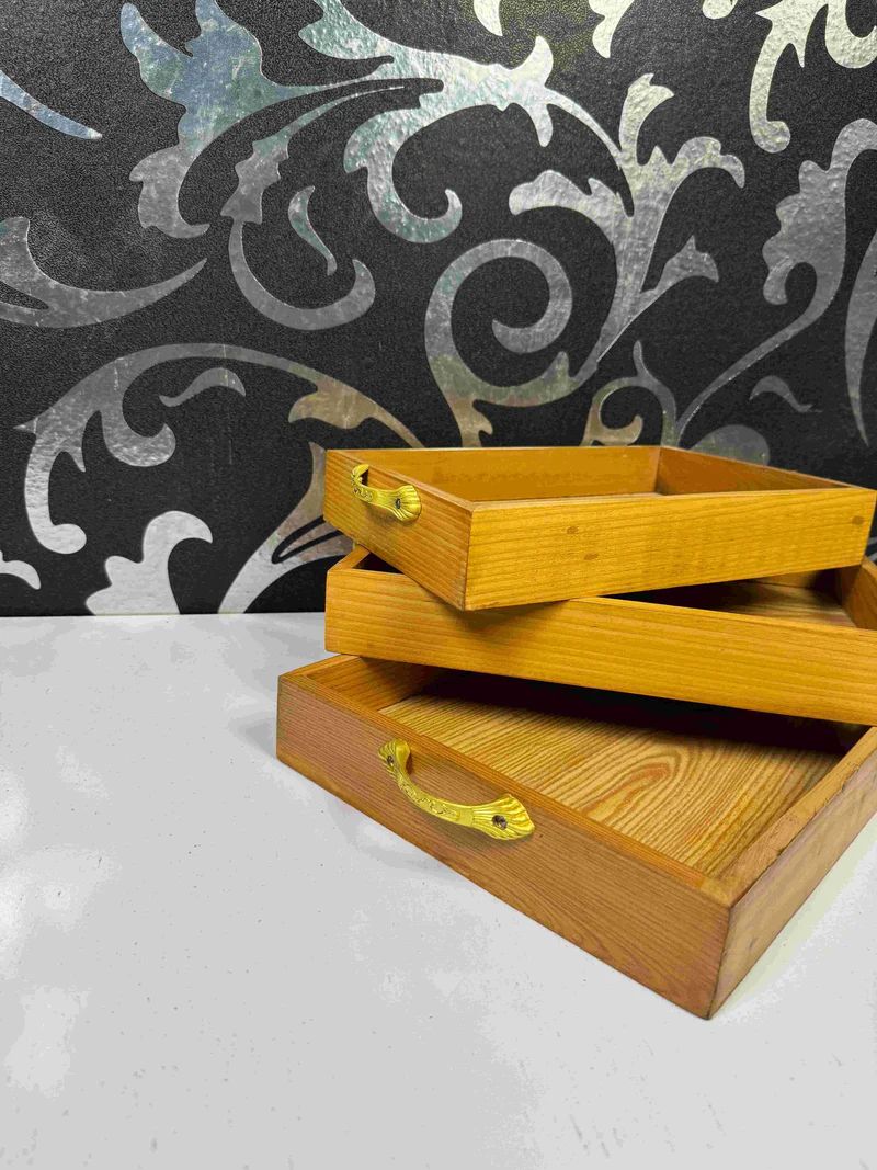 Nesting Tray Set